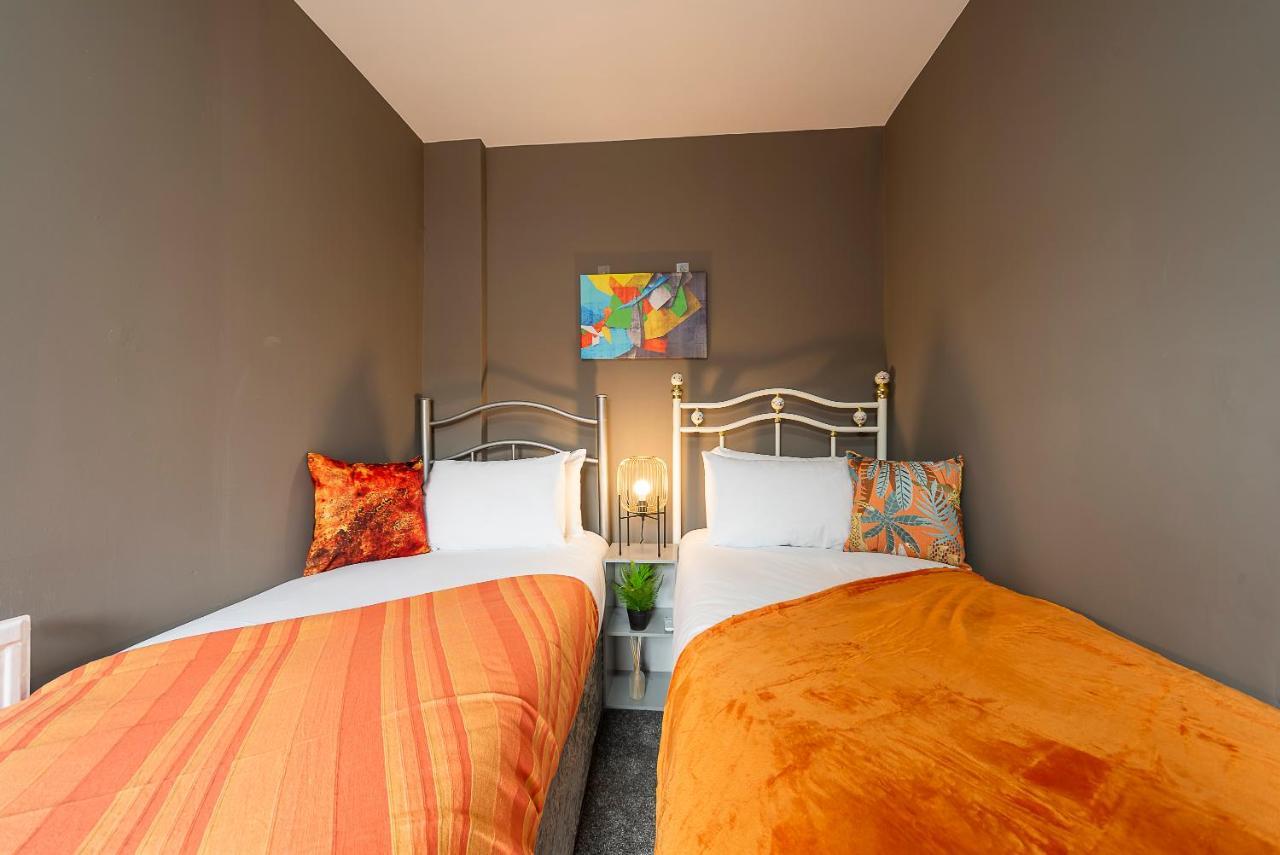 Art-Filled Bohemian 1 Bedroom Apt 2 Beds Colourful Praise Inn Apartment 赫尔河畔京士顿 外观 照片